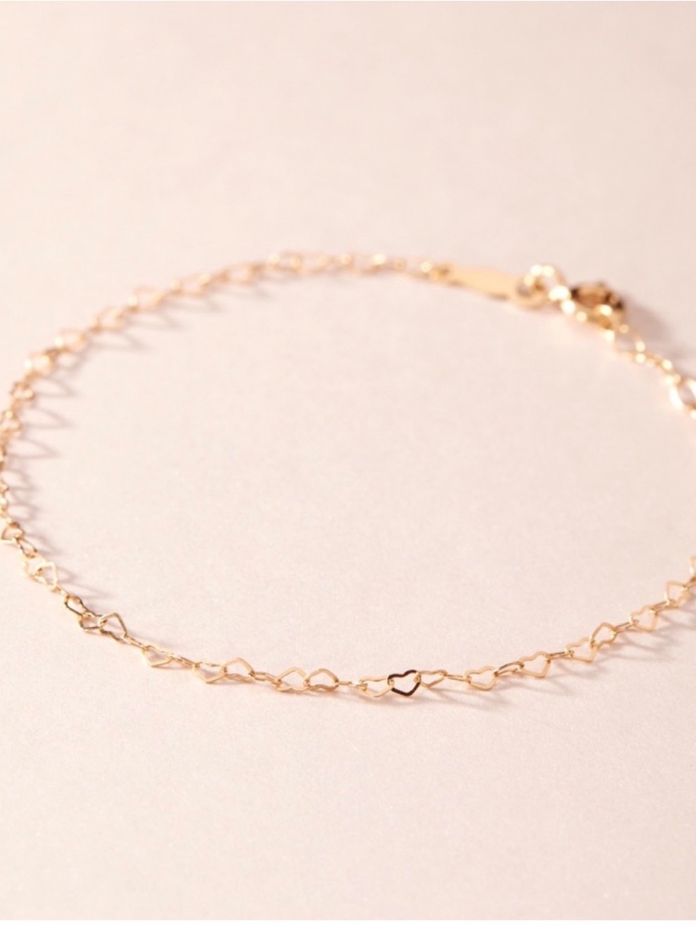 Dainty Gold Heart Link bracelet